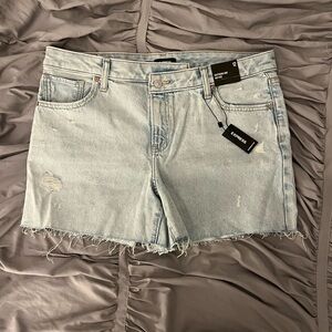 Express Women’s Boyfriend Midi Mid Rise Shorts